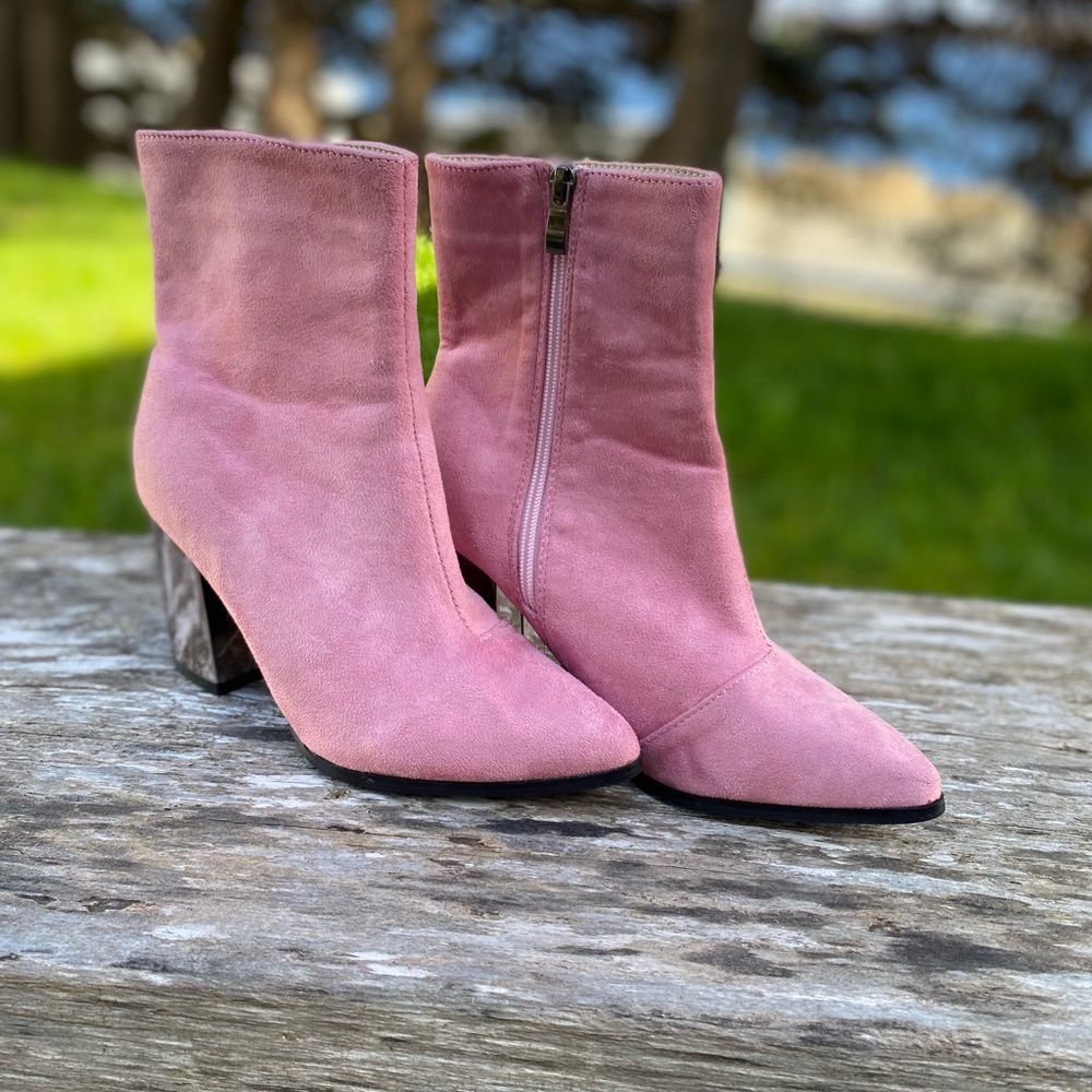 Fabulous little bubble gum pink suede like boots 👢 steel like heels 👠